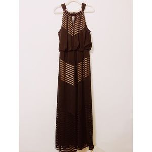 Black lace sleeveless maxi dress